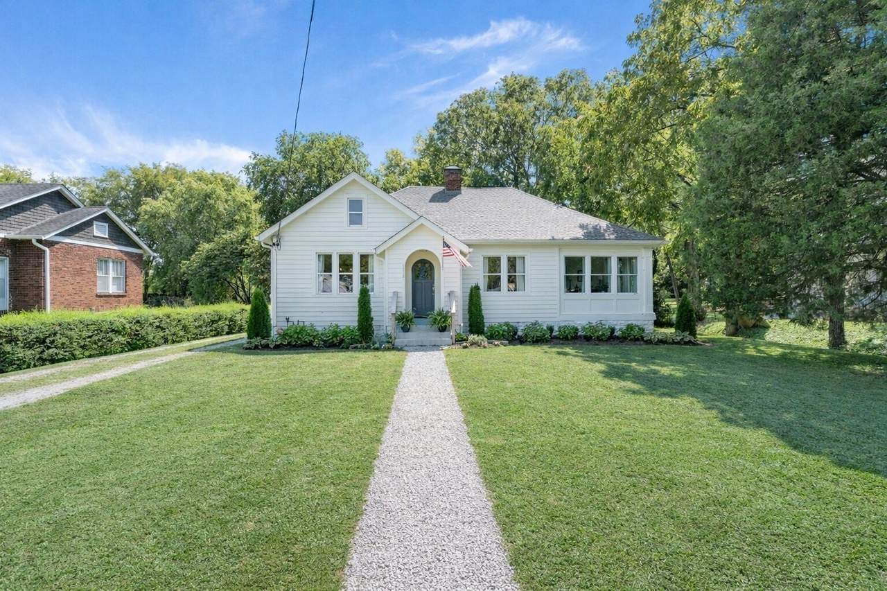 1118 Riverwood Dr - Photo 1