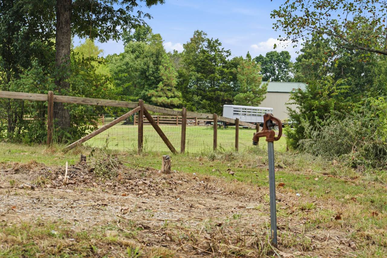 https://bt-photos.global.ssl.fastly.net/nashville/1280_boomver_1_RTC3531800-1.jpg