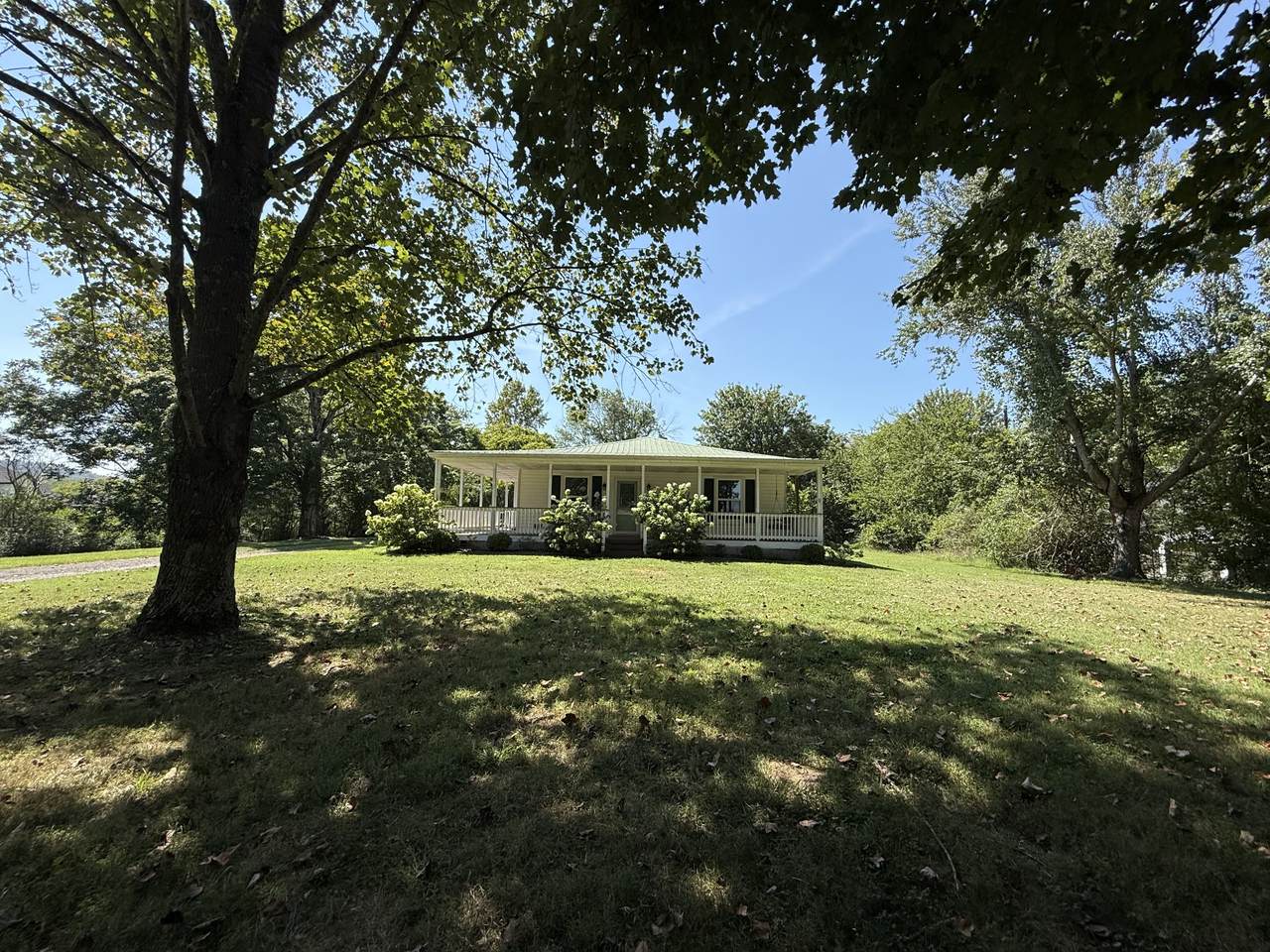 https://bt-photos.global.ssl.fastly.net/nashville/1280_boomver_1_RTC3531839-1.jpg