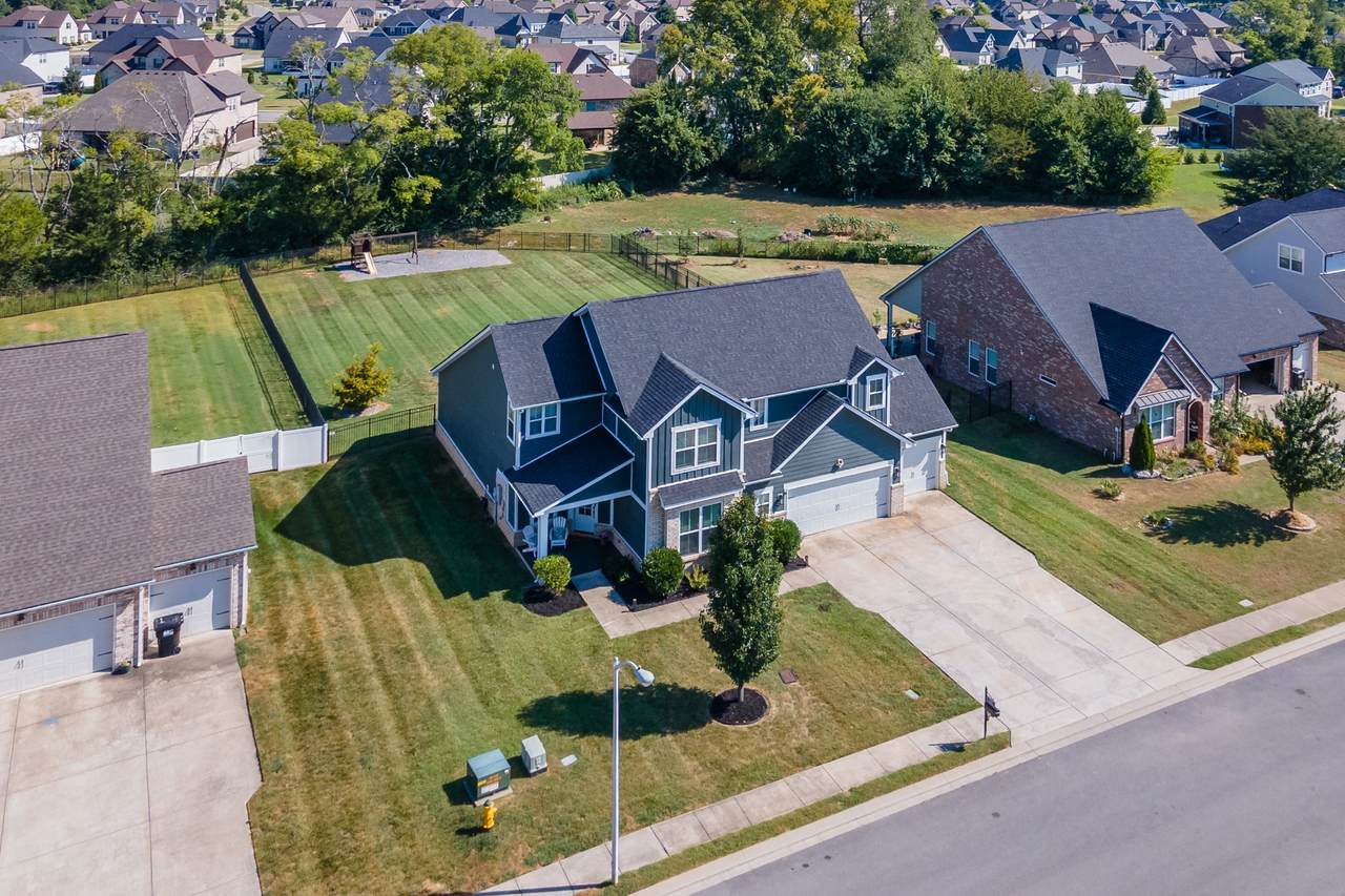 2516 Kingfisher Dr - Photo 1
