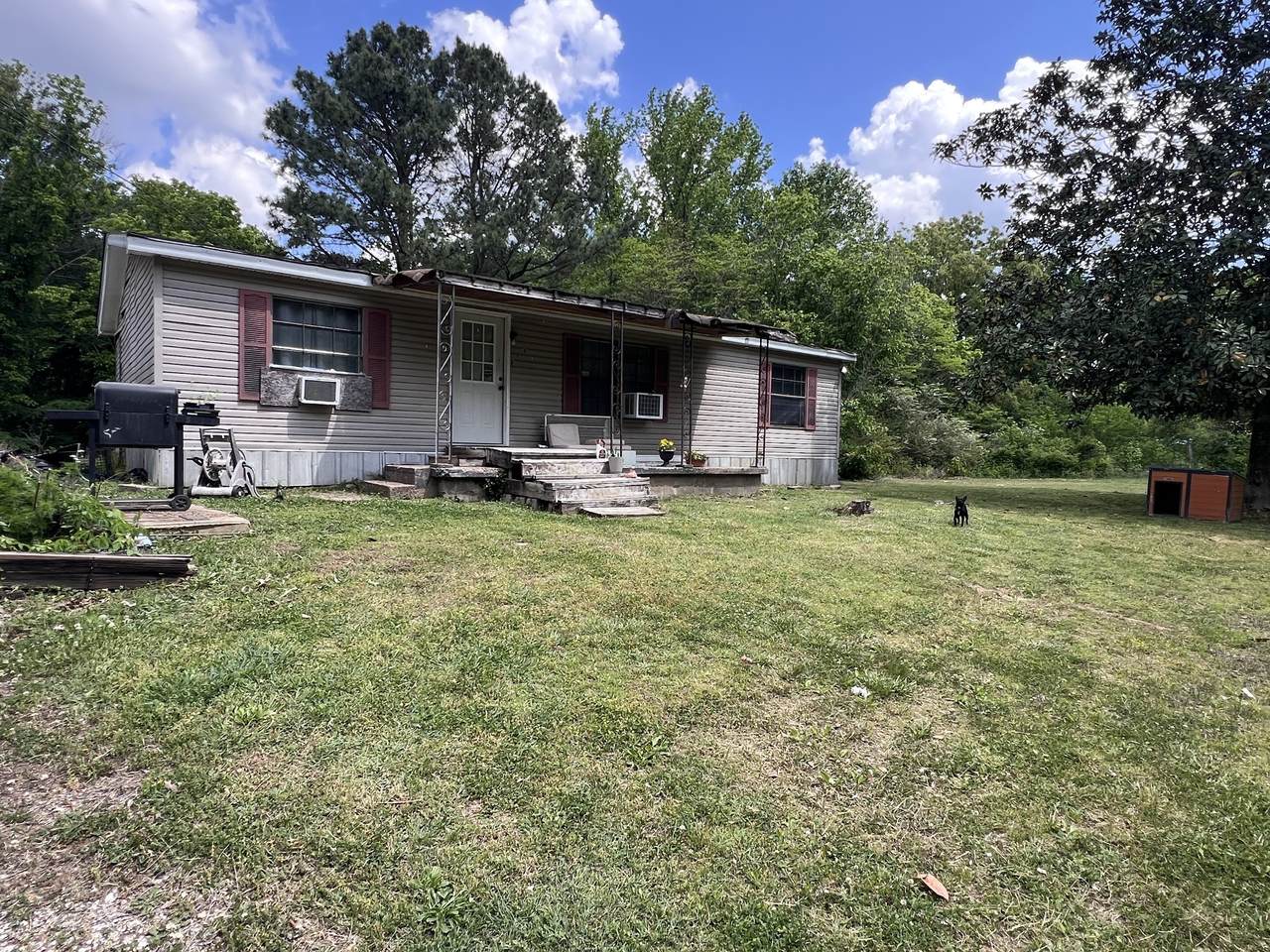 616 Powell St - Photo 1