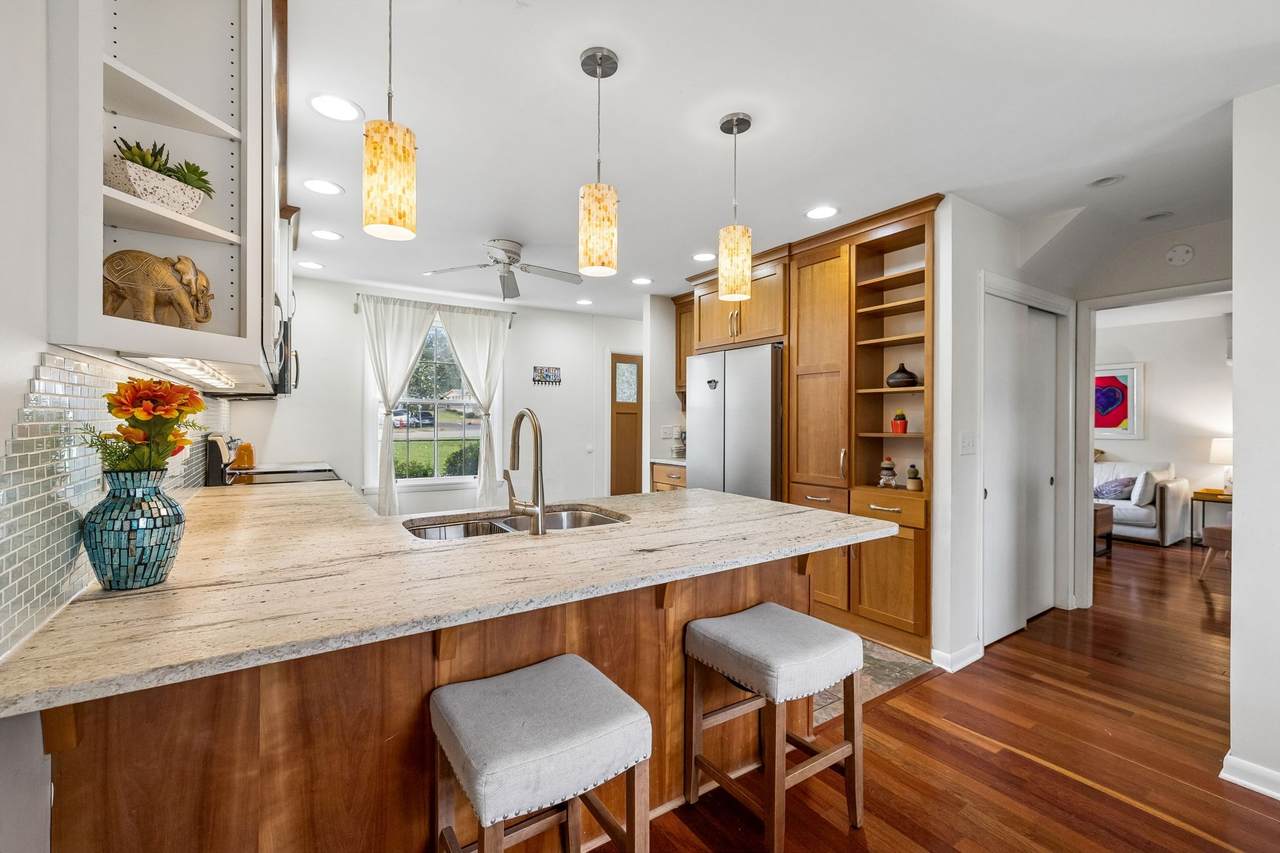 https://bt-photos.global.ssl.fastly.net/nashville/1280_boomver_1_RTC3541460-1.jpg