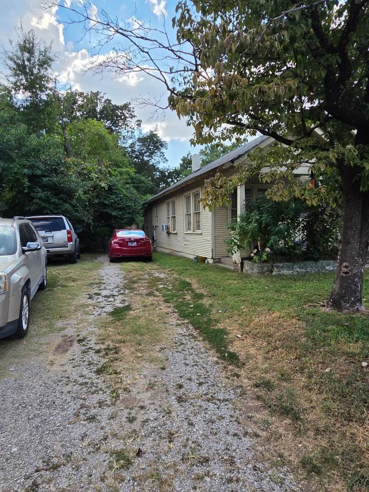 https://bt-photos.global.ssl.fastly.net/nashville/1280_boomver_1_RTC3541590-1.jpg