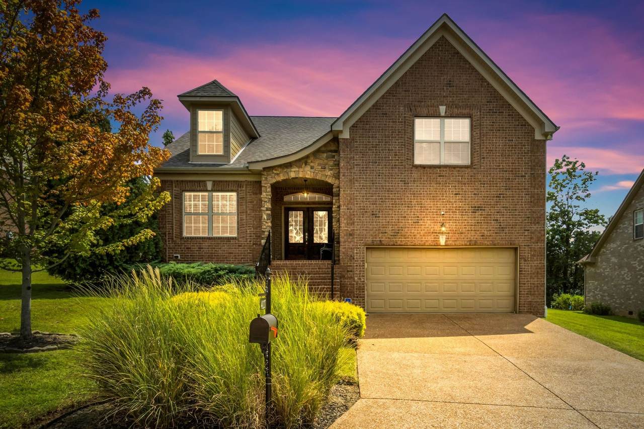 4127 Oakstone Dr - Photo 1