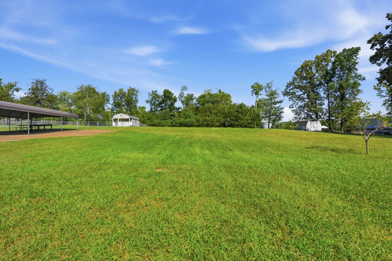 105 Stonewall Dr - Photo 1