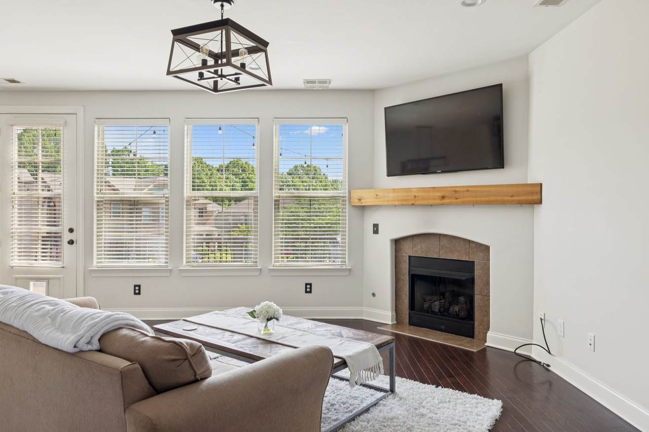 1102 Smokewood Way - Photo 1