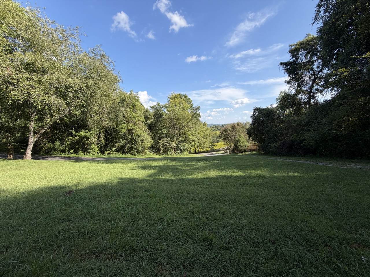 https://bt-photos.global.ssl.fastly.net/nashville/1280_boomver_1_RTC3592586-1.jpg