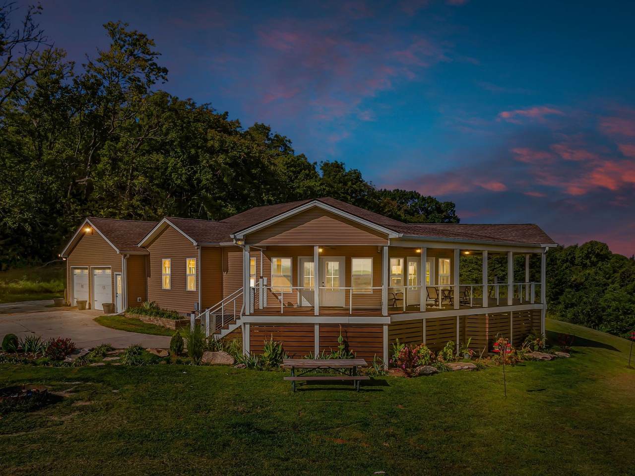 2770 E Sheepneck Rd - Photo 1