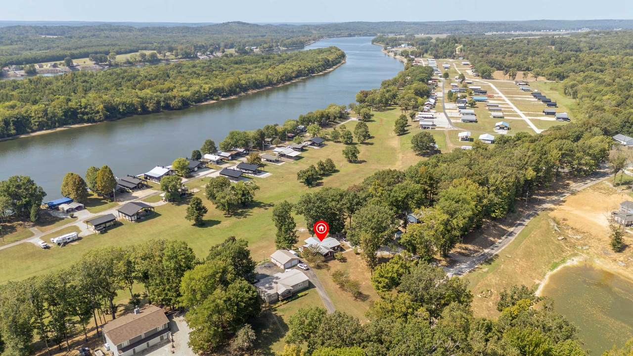 174 Beechview Dr - Photo 1