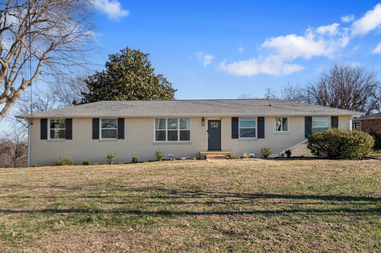 148 Colonial Dr - Photo 1
