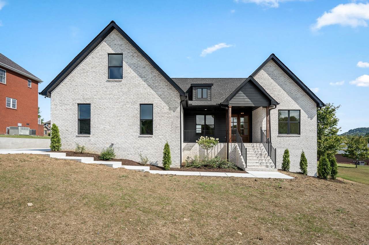 135 Pin Oak Dr - Photo 1