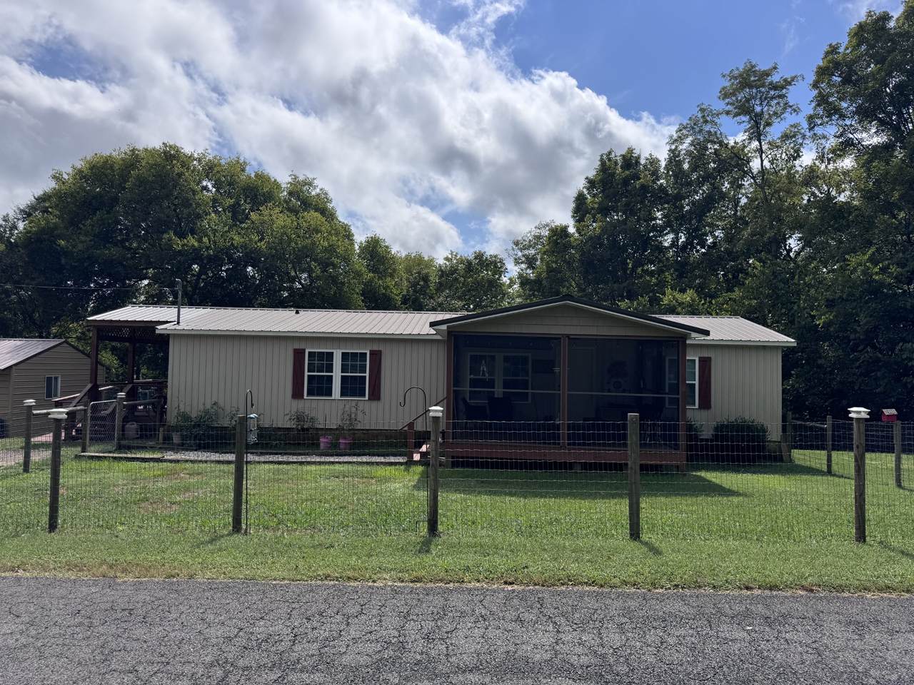 2205 Carmichael Rd - Photo 1