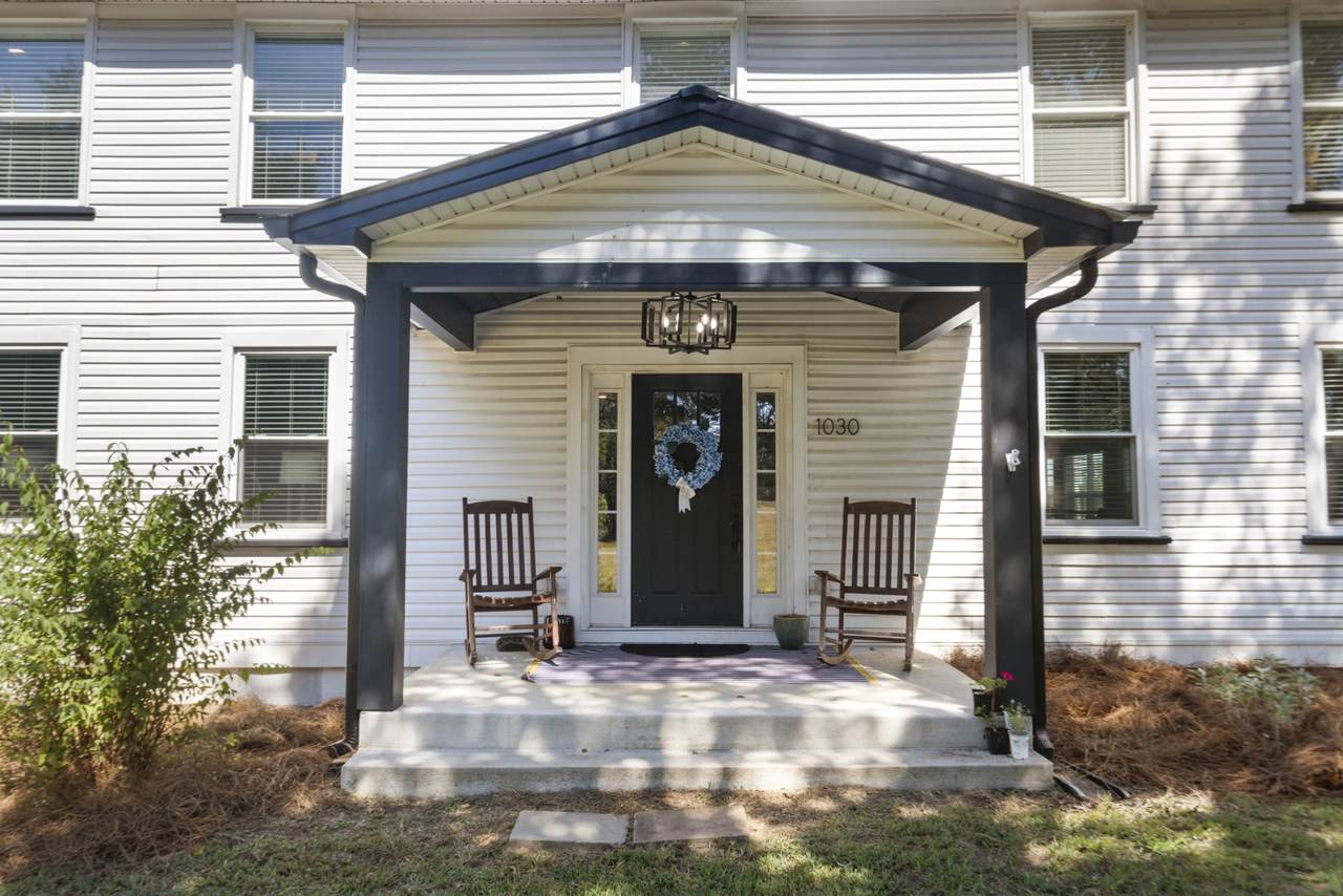 1030 Upper Creek Rd - Photo 1