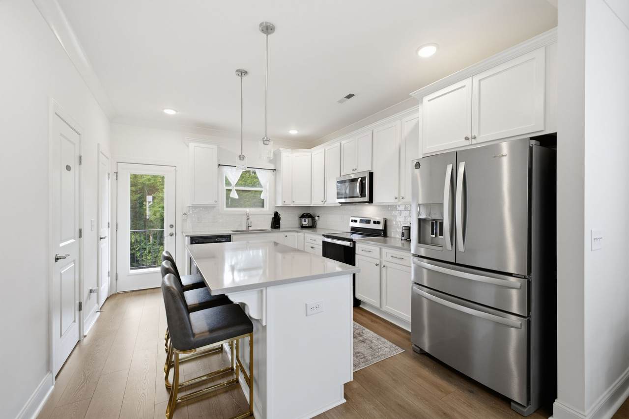 458 Portsdale Dr - Photo 1