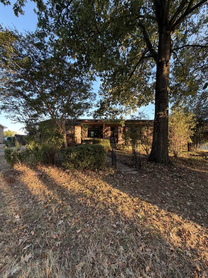 https://bt-photos.global.ssl.fastly.net/nashville/1280_boomver_1_RTC3610212-1.jpg