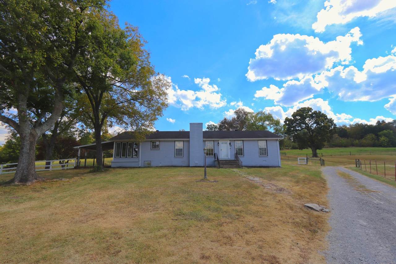 1600 Smith Rd - Photo 1