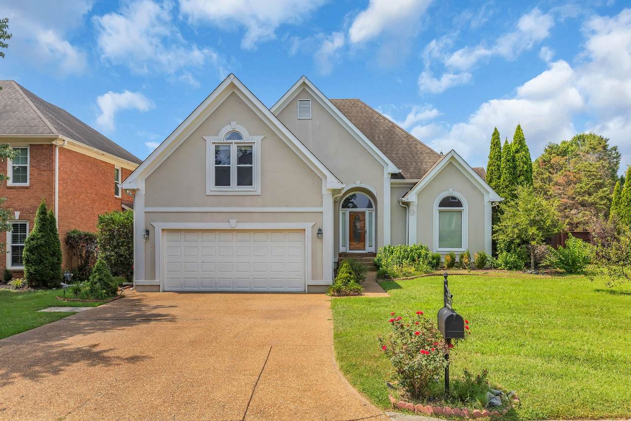 392 Forrest Park Cir - Photo 1