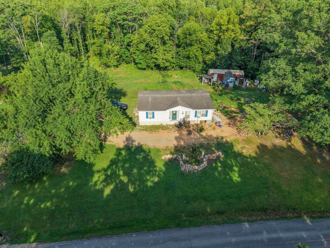 1098 Ewing Albright Rd - Photo 1