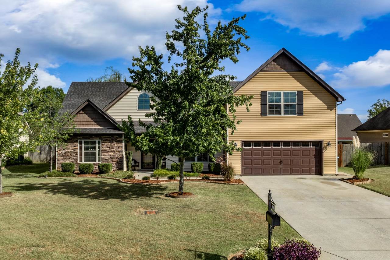 1018 Watergate Drive - Photo 1
