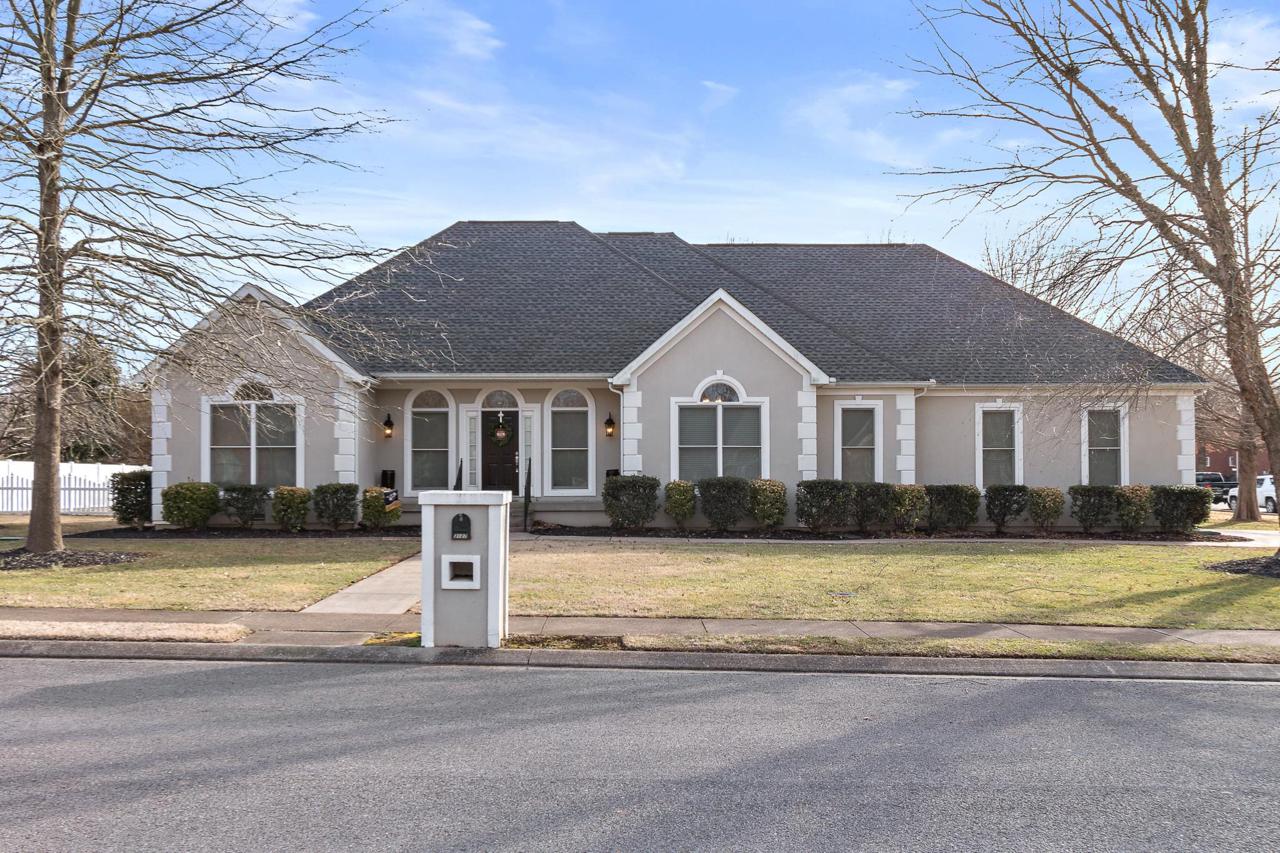 3127 Saint Johns Dr - Photo 1