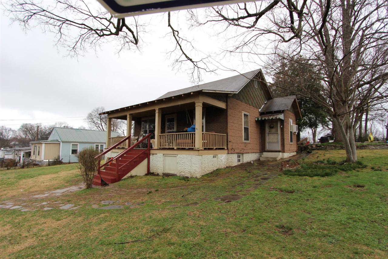 111 E 16Th St - Photo 1