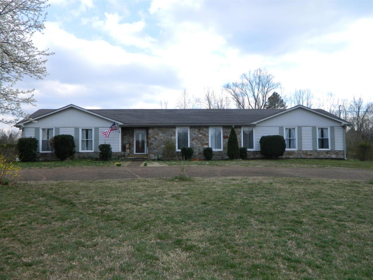8134 Lain Hollow Rd - Photo 1