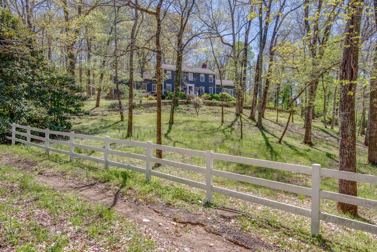 6128 Stonehaven Dr - Photo 1