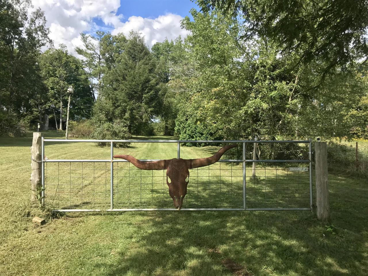 7345 Vandever Rd - Photo 1