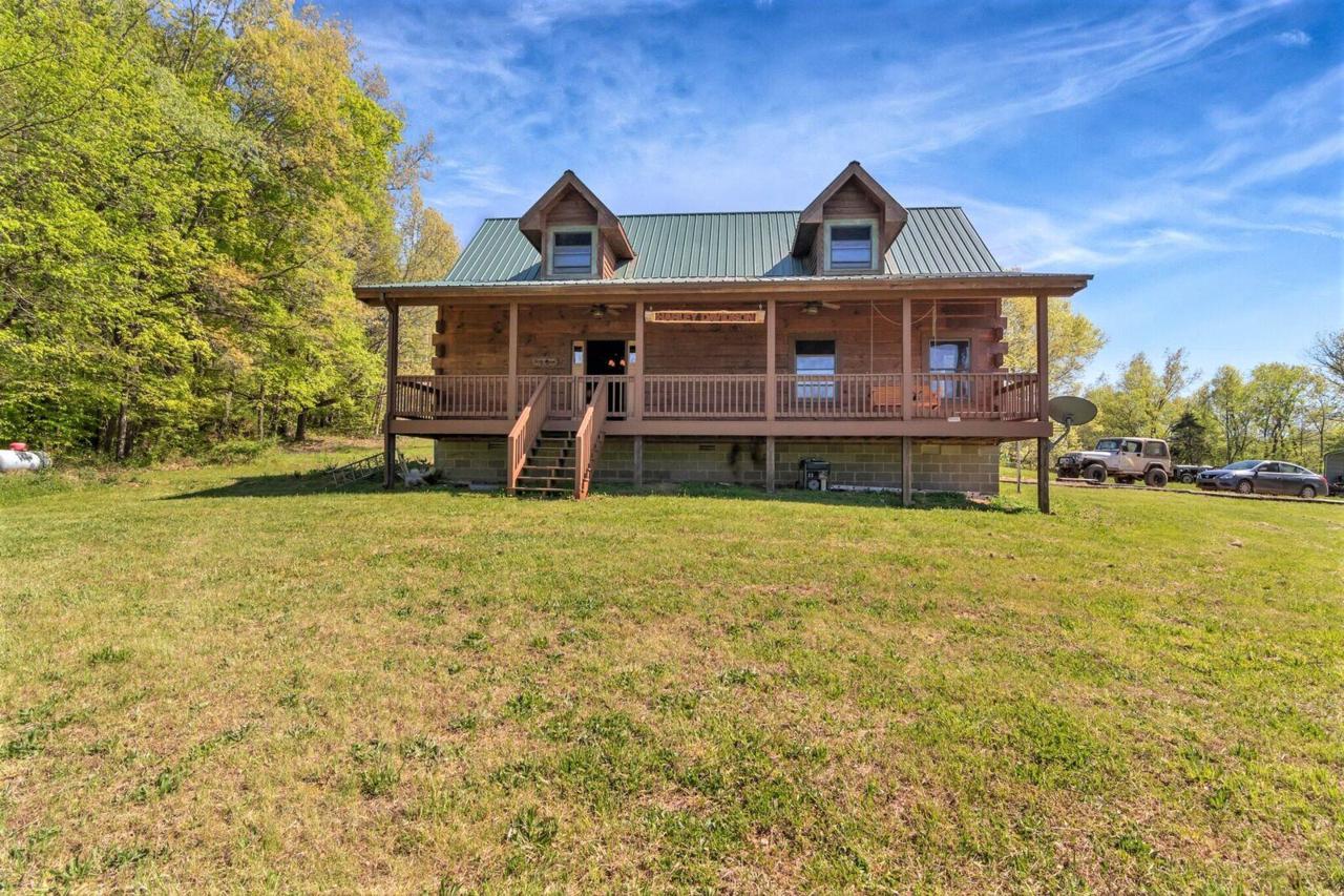 208 Hummingbird Hollow Rd - Photo 1