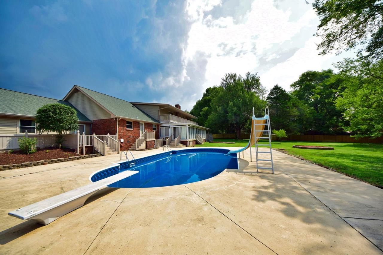 103 Stonewall Ct - Photo 1