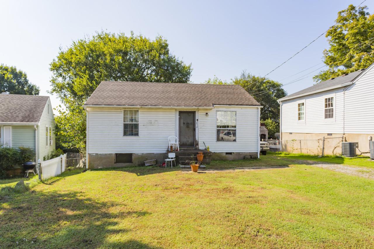 5512 Vaught Dr - Photo 1