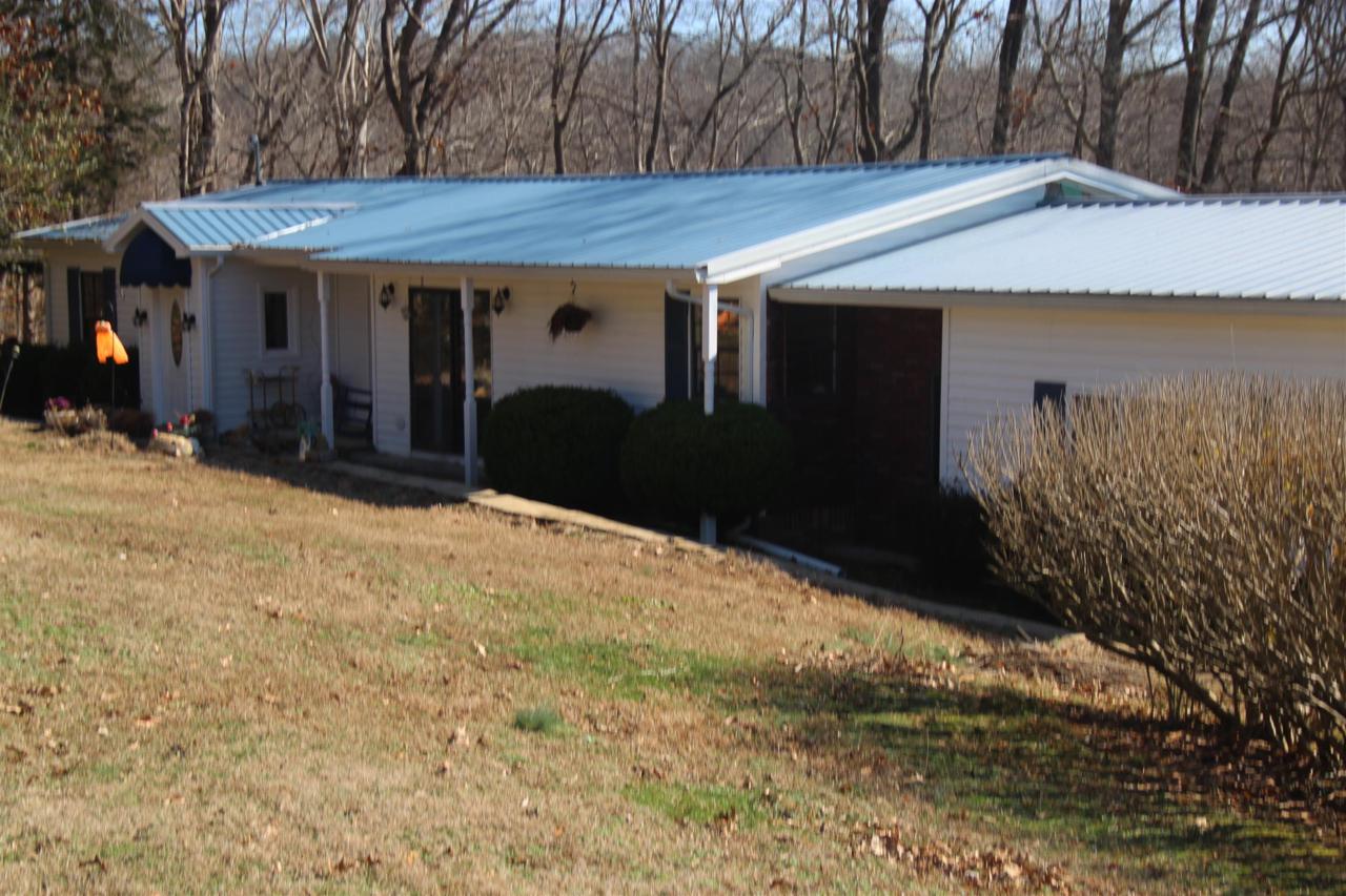 217 Lewis Cir - Photo 1