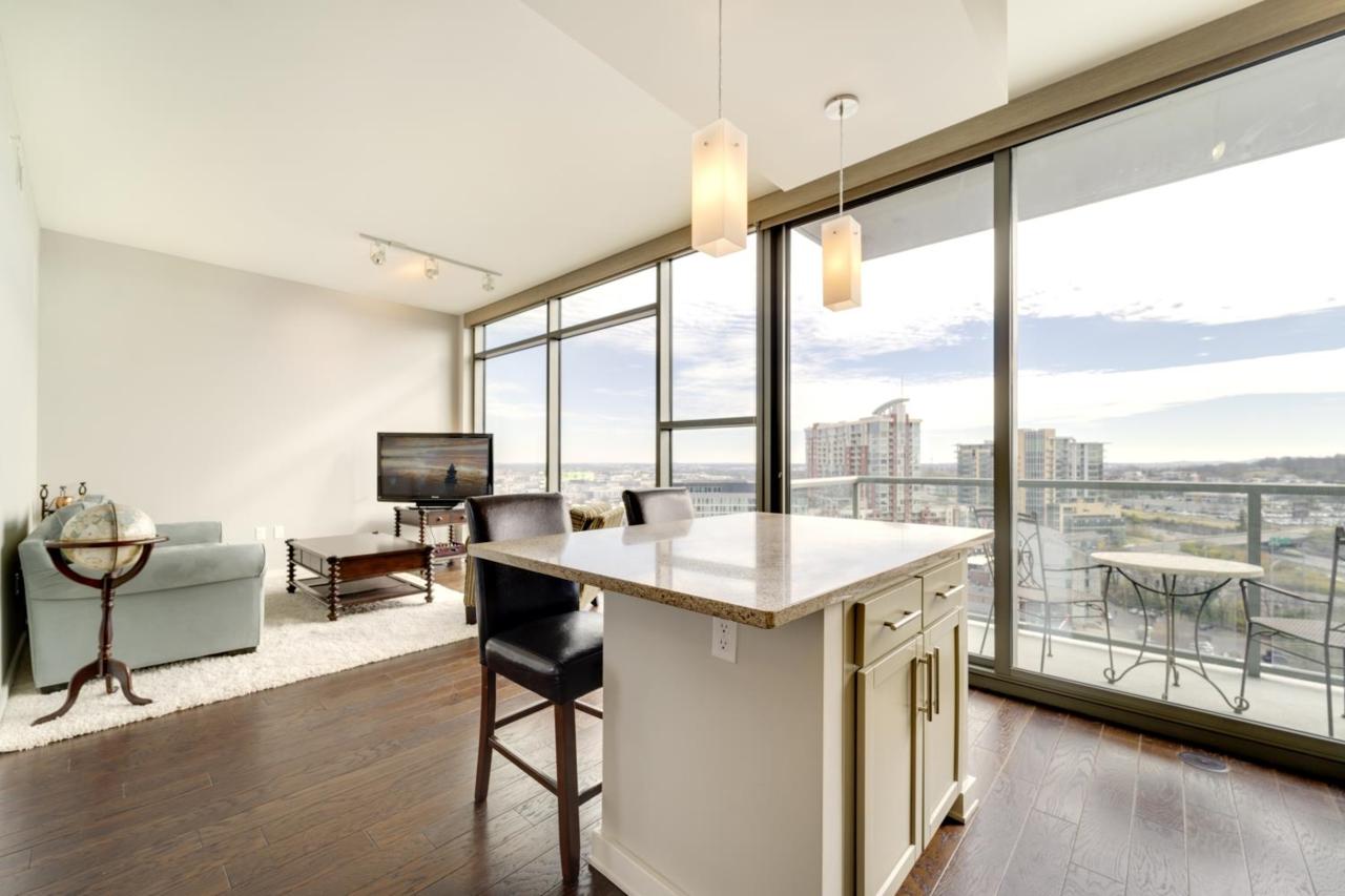1212 Laurel St. #1311 - Photo 1