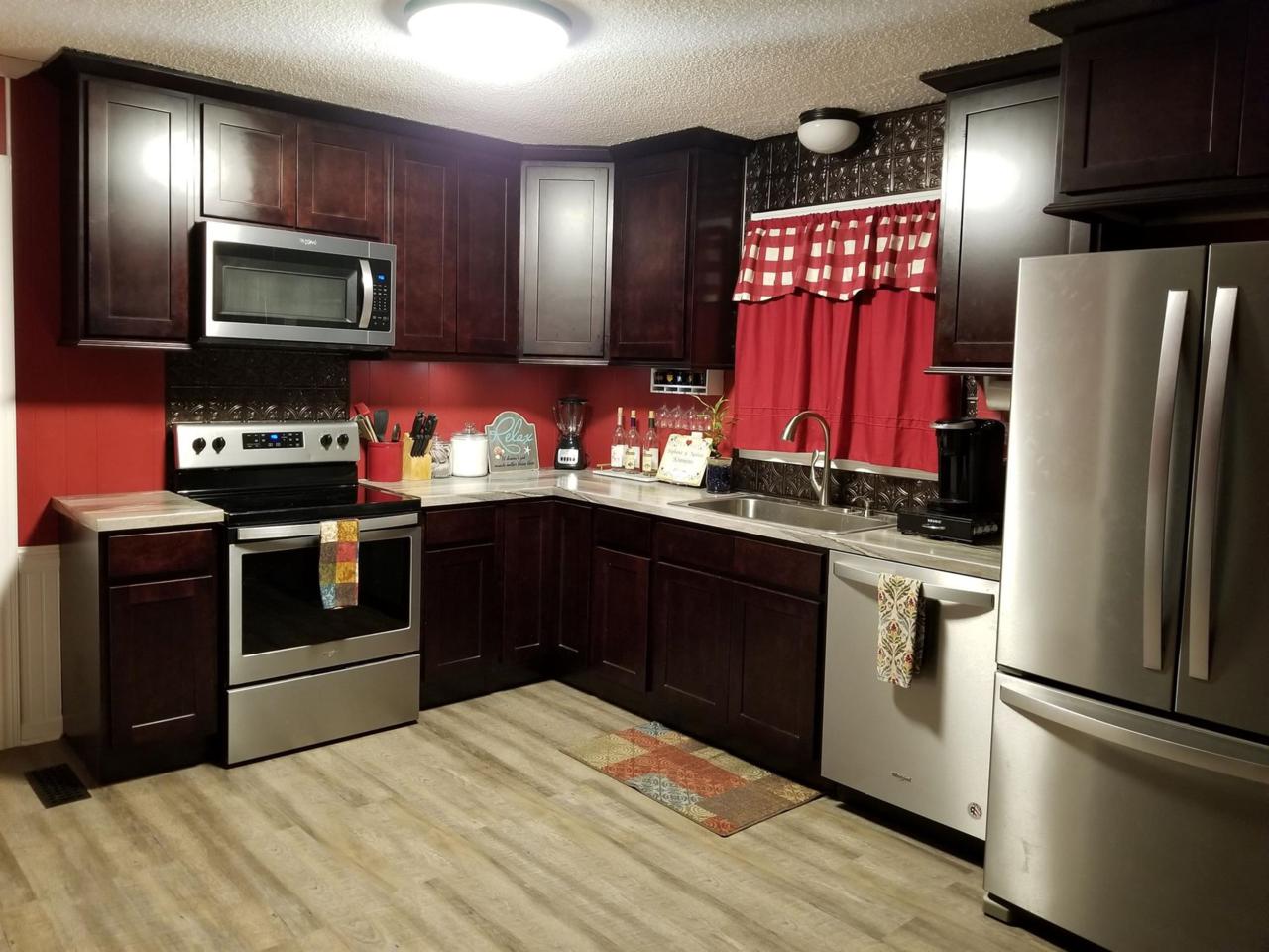 612 Arrowhead Dr - Photo 1