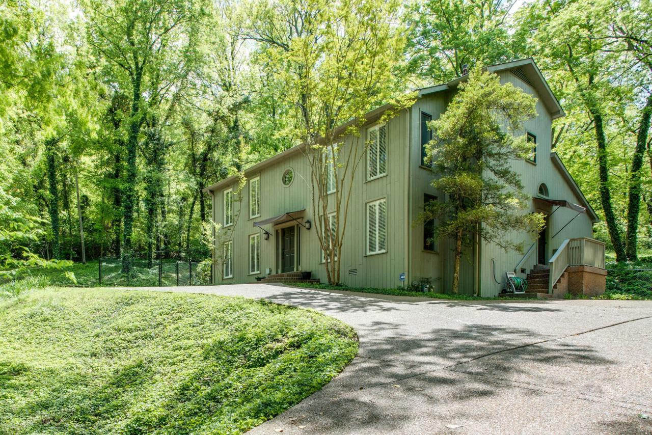 707 Hillwood Blvd - Photo 1