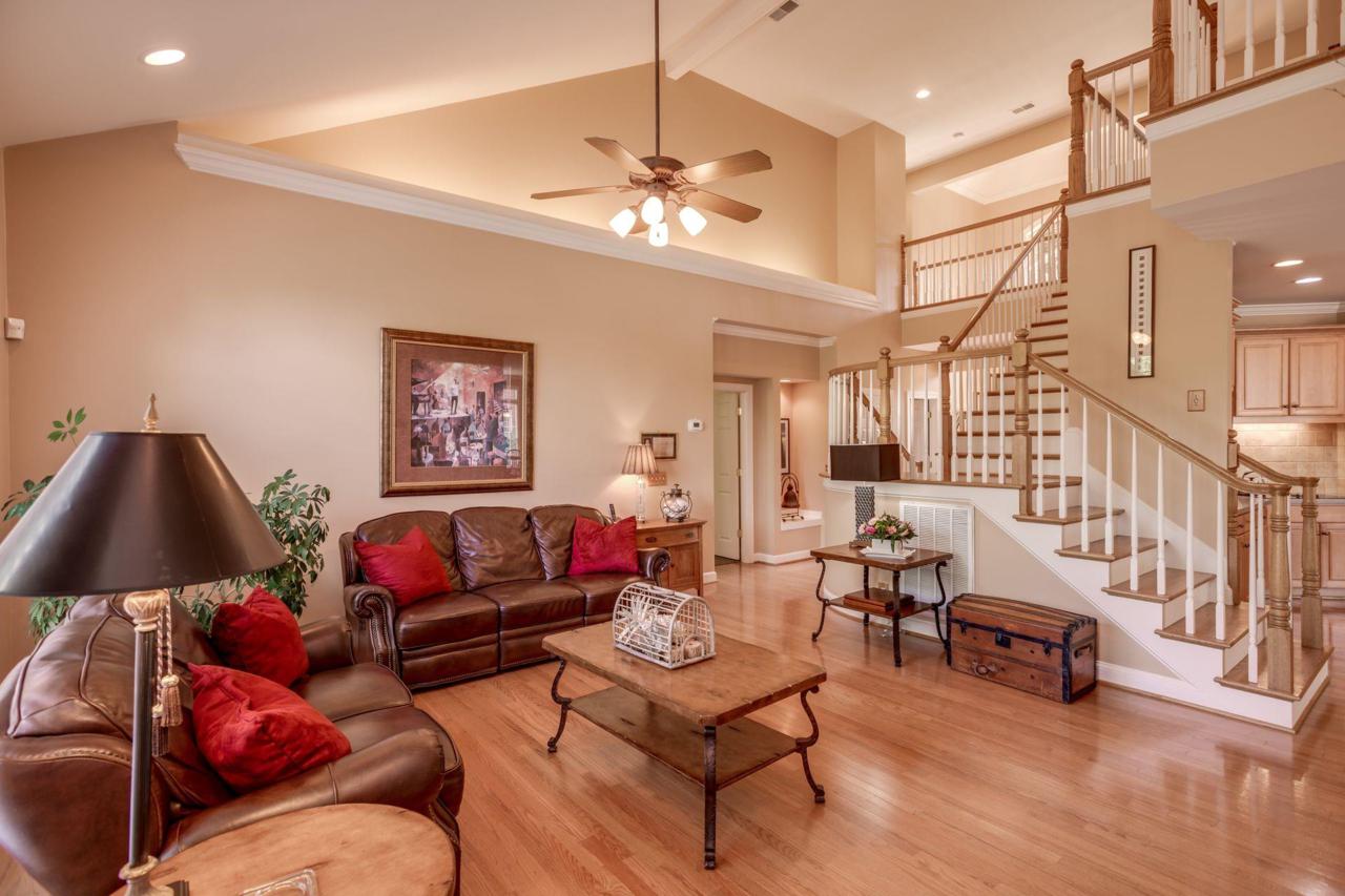 9042 Lochmere Ct - Photo 1