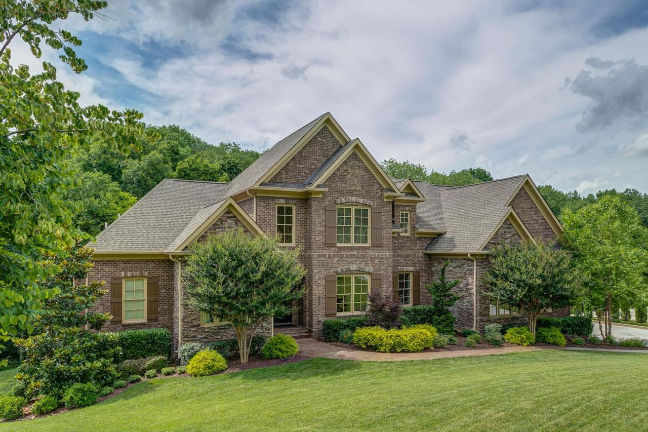 398 The Lady Of The Lake Ln - Photo 1