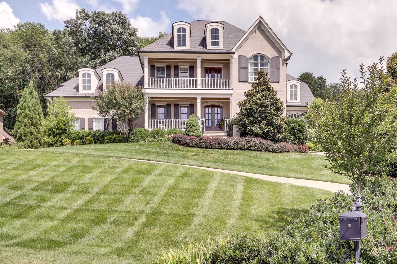 504 Excalibur Ct - Photo 1