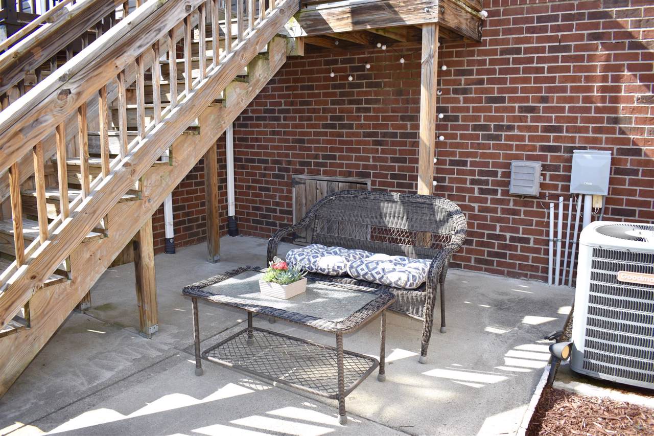 1320 Riverbrook Dr - Photo 1