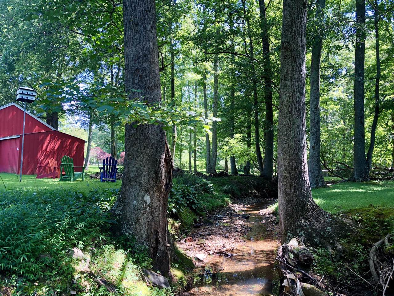 122 Parkway Dr - Photo 1