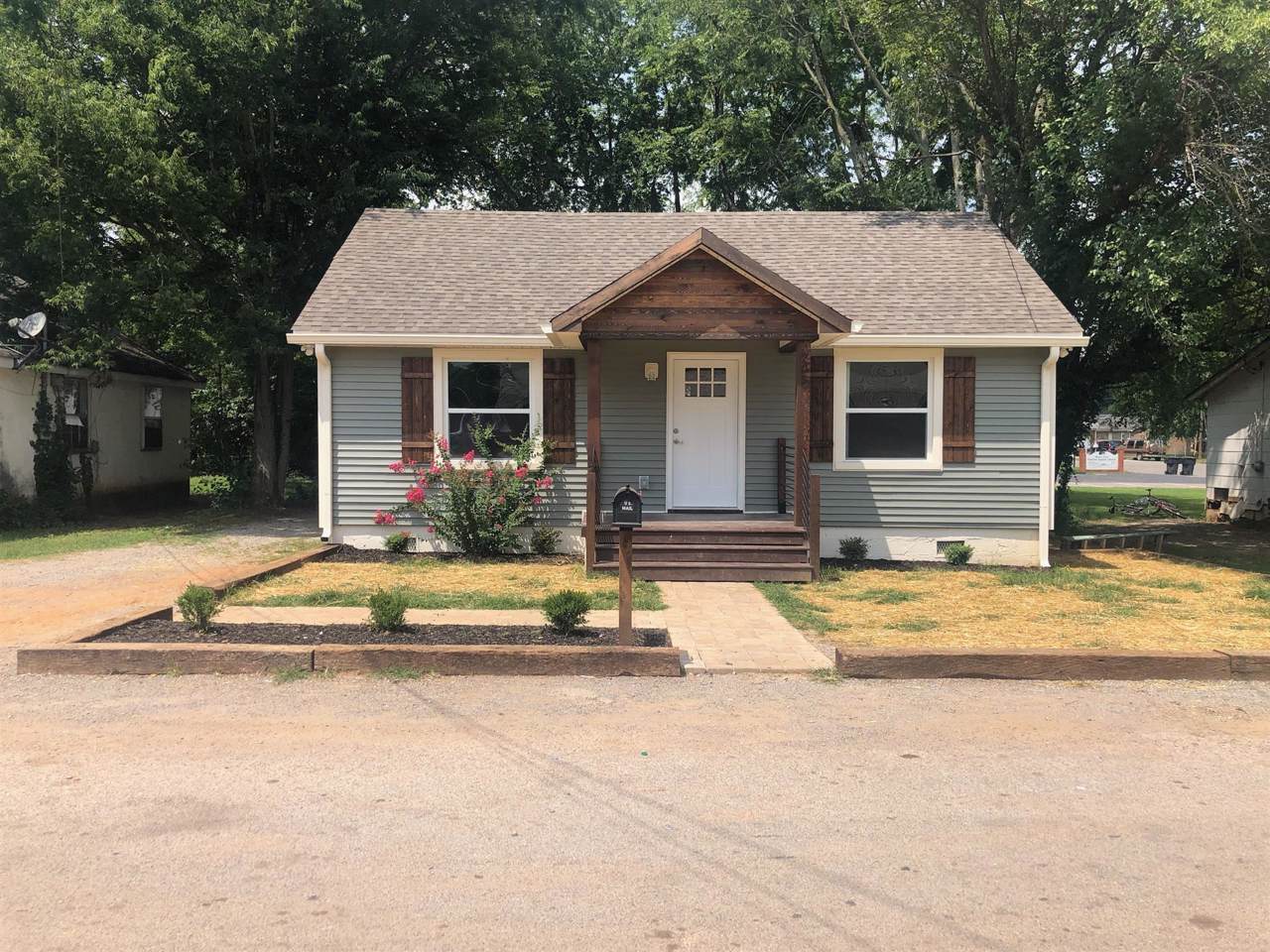 705 Minor St - Photo 1