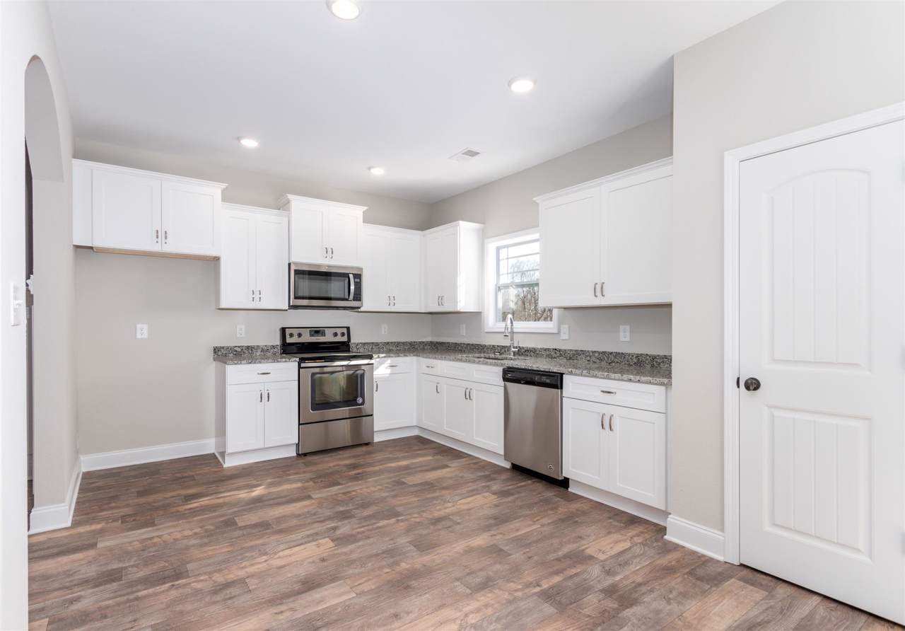 372 West Creek Farms - Photo 1