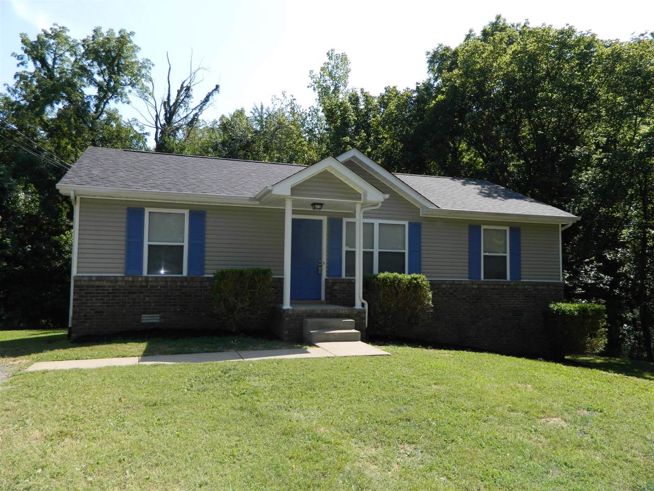 94 Saratoga Drive - Photo 1