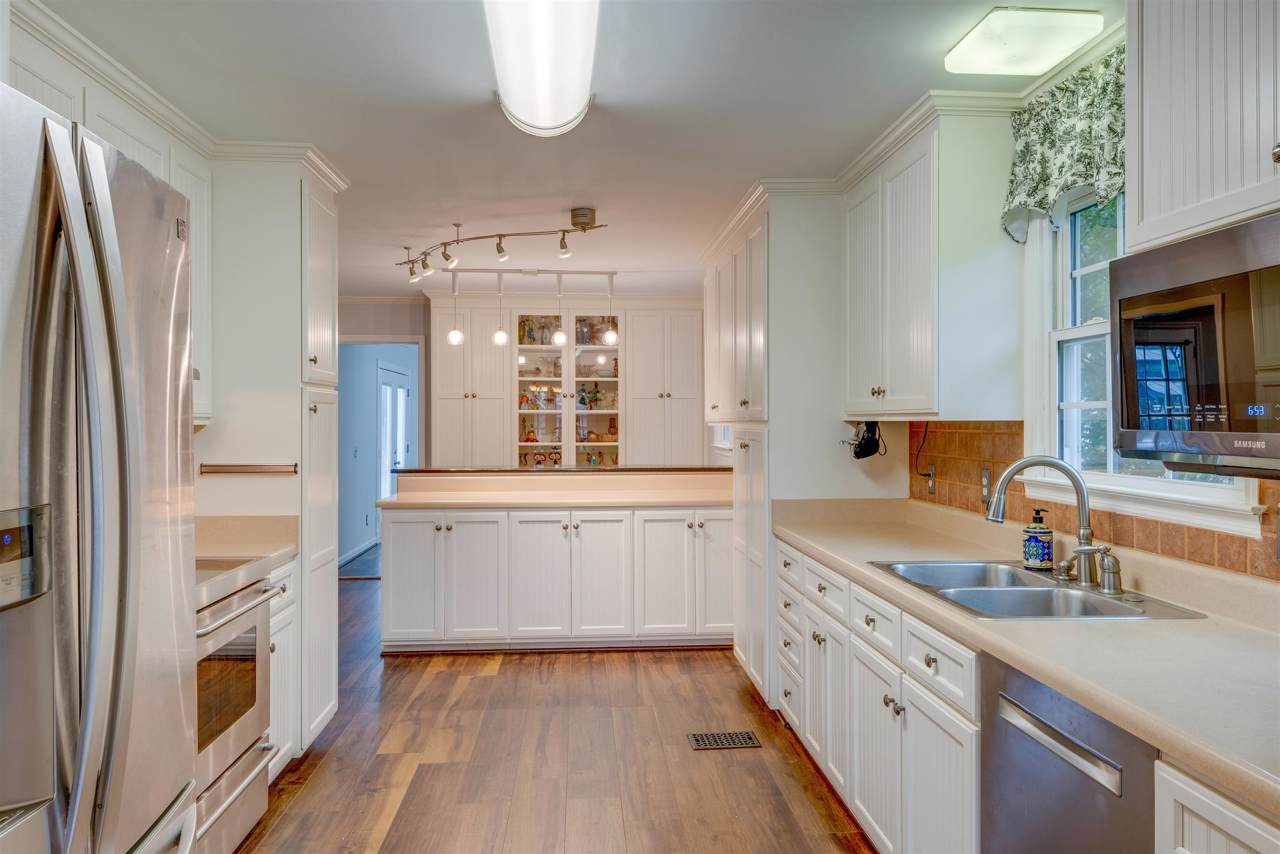 347 Arrowhead Ct - Photo 1