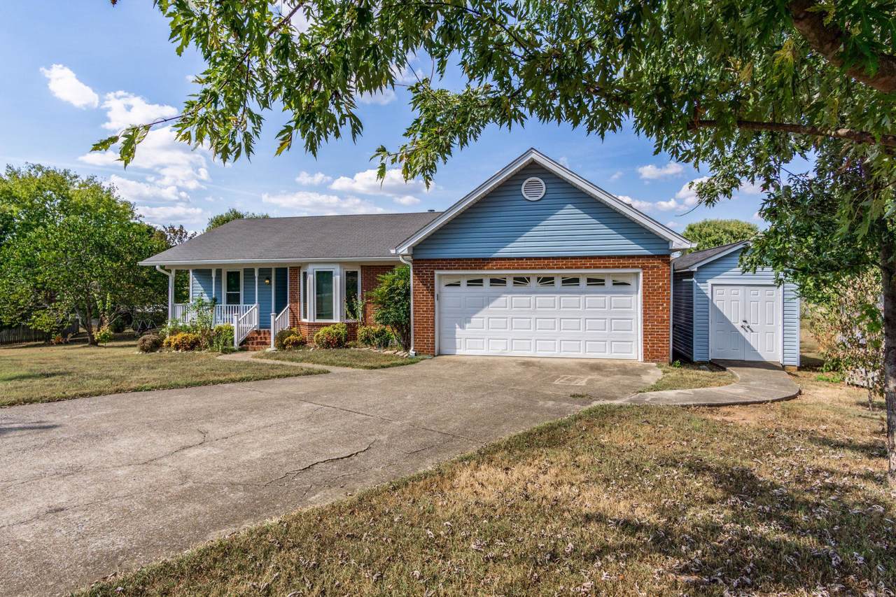 102 Westbrook Ct - Photo 1