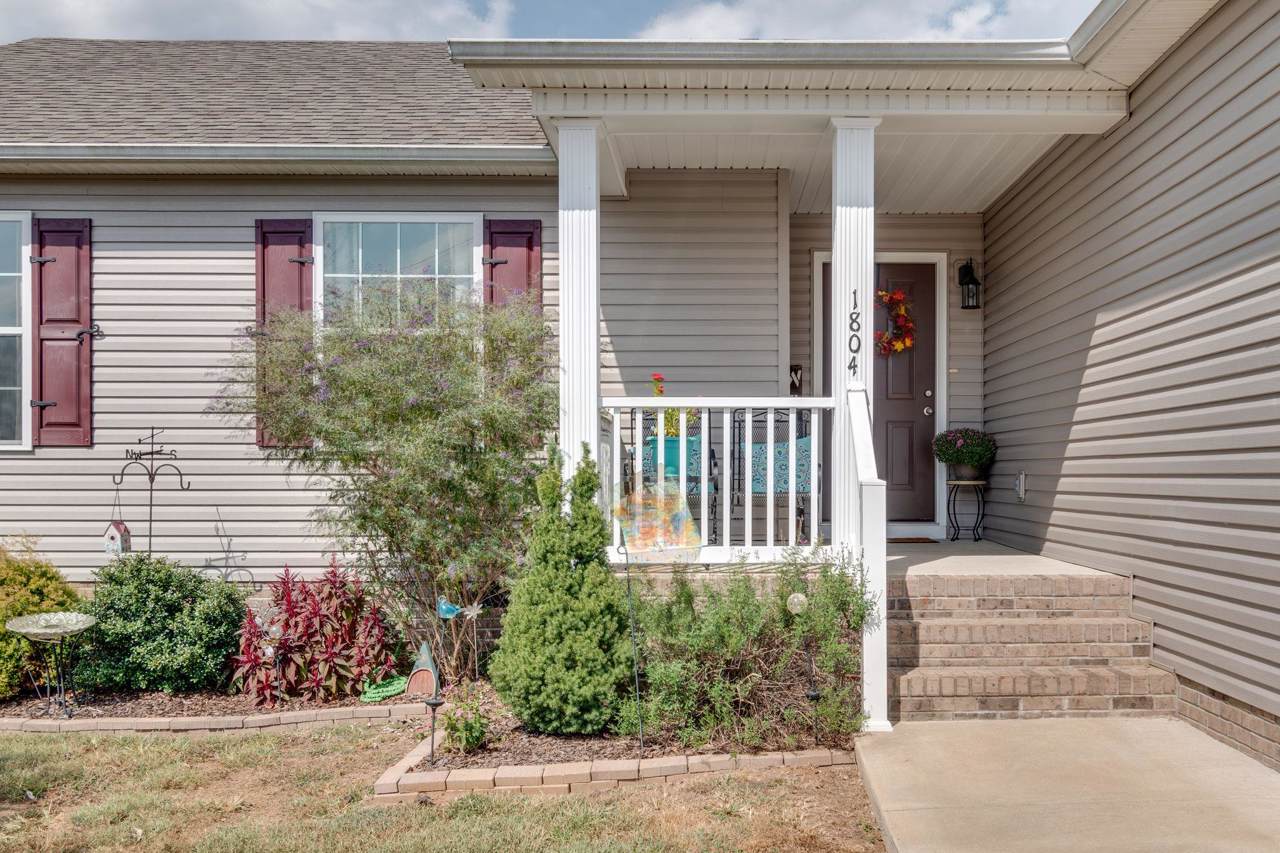 1804 Emily Ln - Photo 1