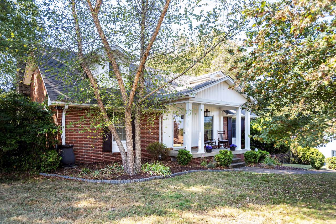 1020 Clearview Dr - Photo 1