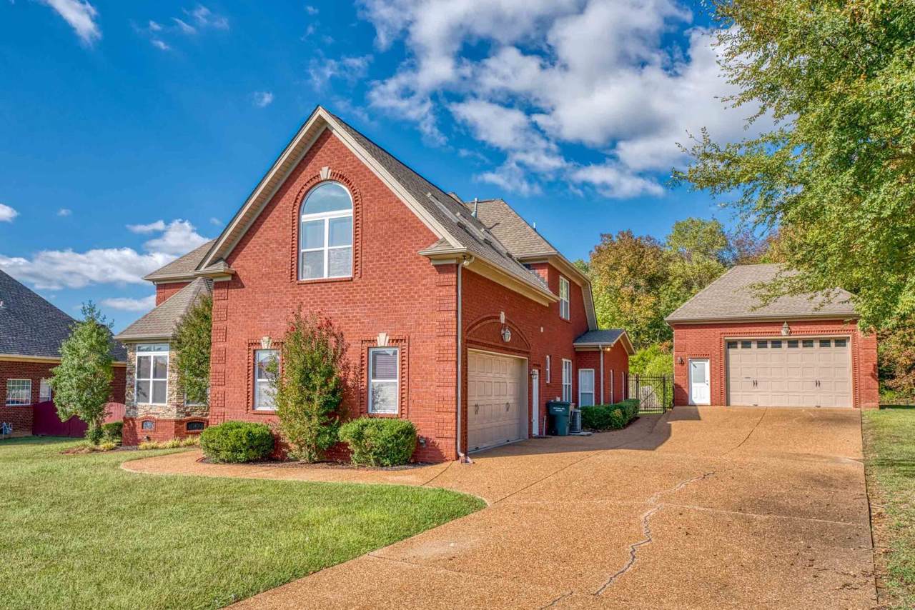 144 Seven Springs Dr - Photo 1