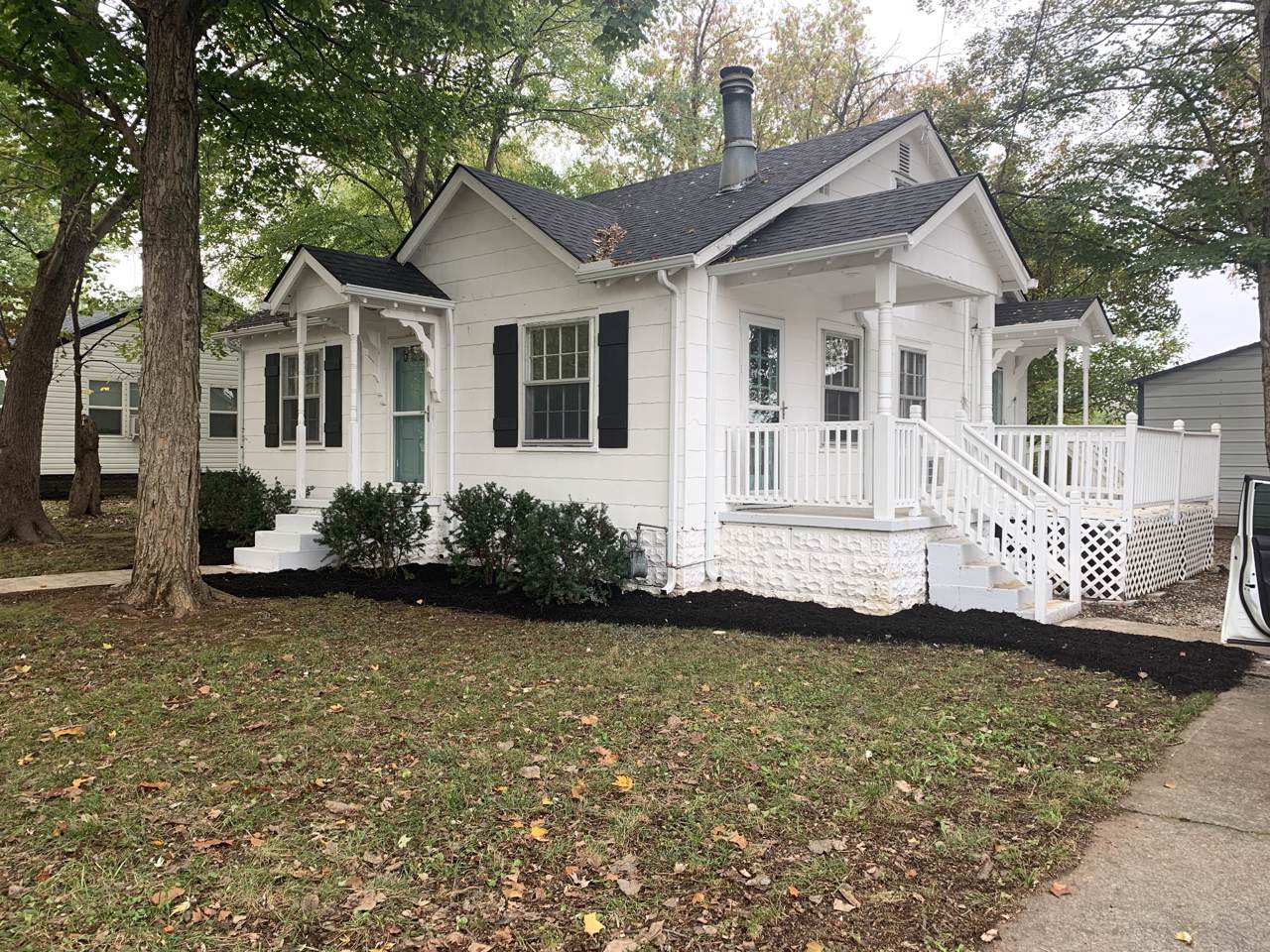 107 Crescent Ave - Photo 1