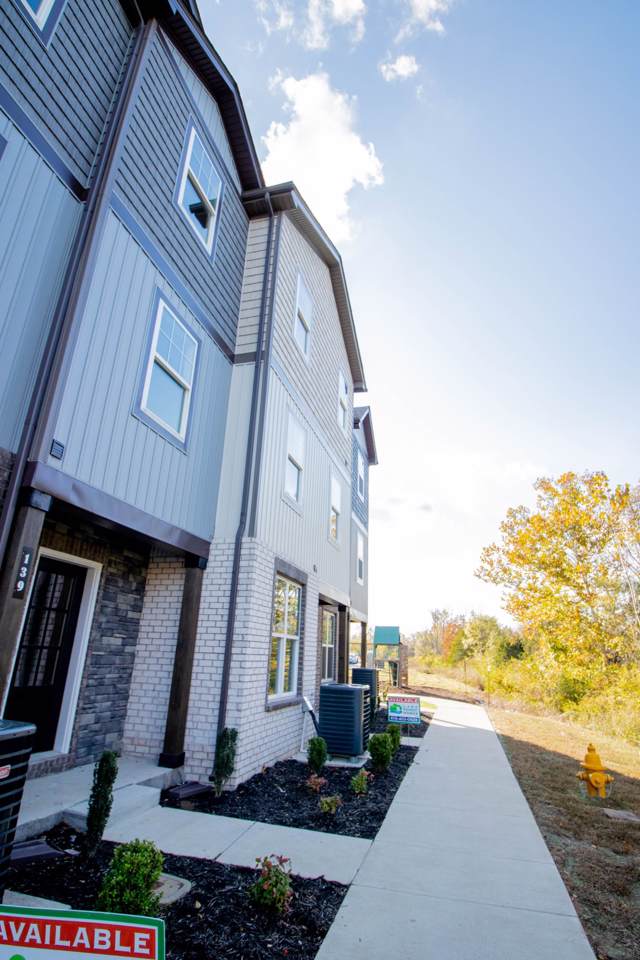 139 Ramsden Ave - Photo 1